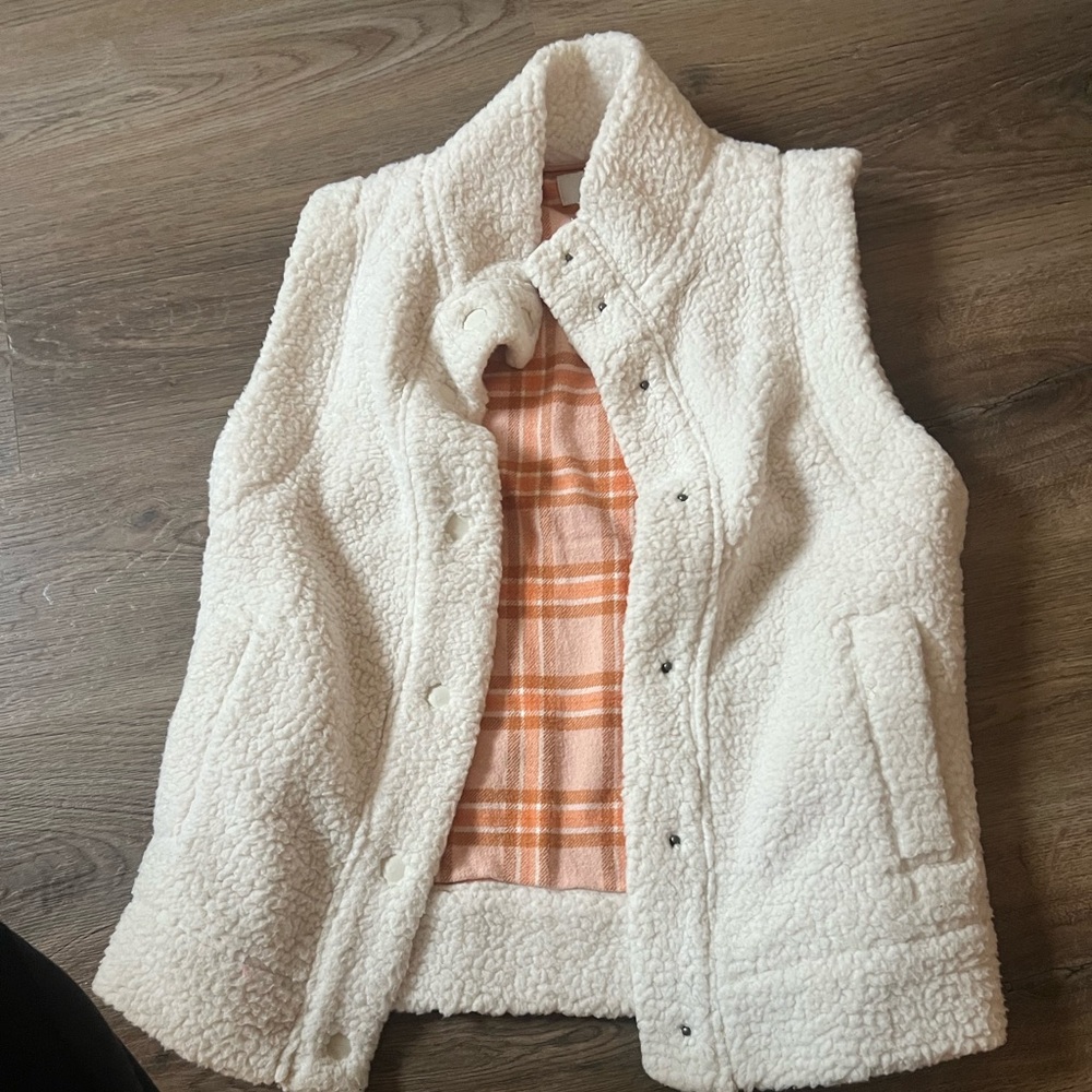 Aerie Cream Sherpa Vest with Orange Plaid Lining